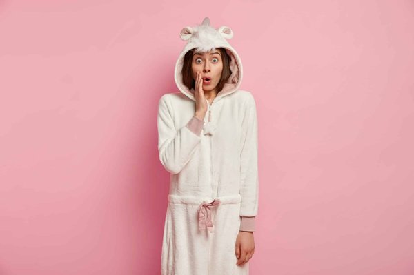 Découvrez les bienfaits de combi-pyjamas sur la santé et le sommeil